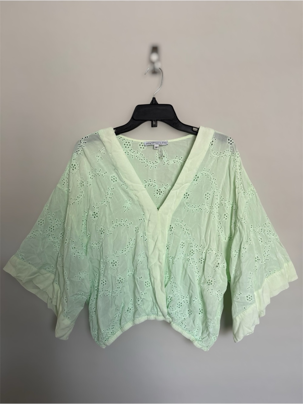 Young Fabulous & Broke Mint Green Eyelet Wrap Top Size M Balloon Sleeves Boho